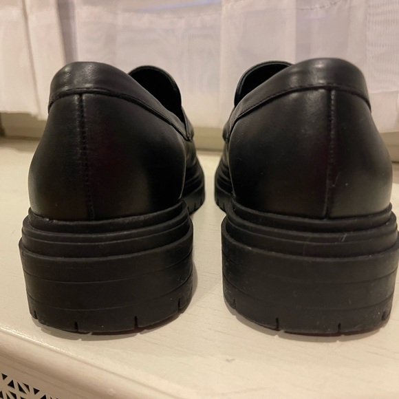 Quince Women’s Italian Leather Lug Sole Loafer Black Size 9 - Picture 5 of 9